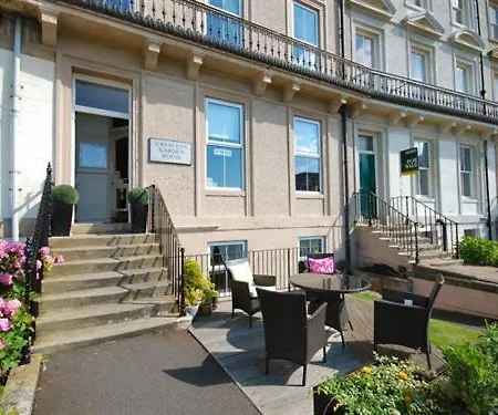 Crescent Garden House 5*