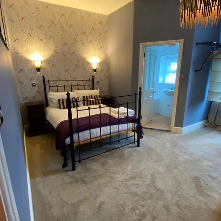 Crescent Garden House 5* Whitby
